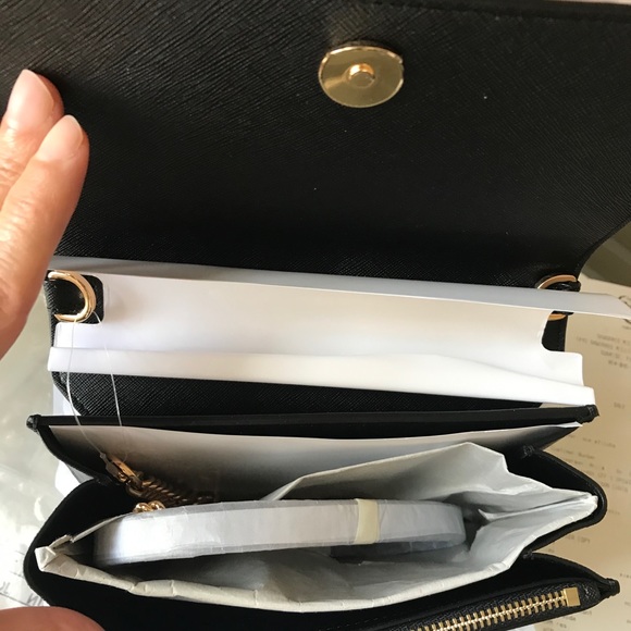 Brand New Tory Burch Crossbody - Picture 9 of 12